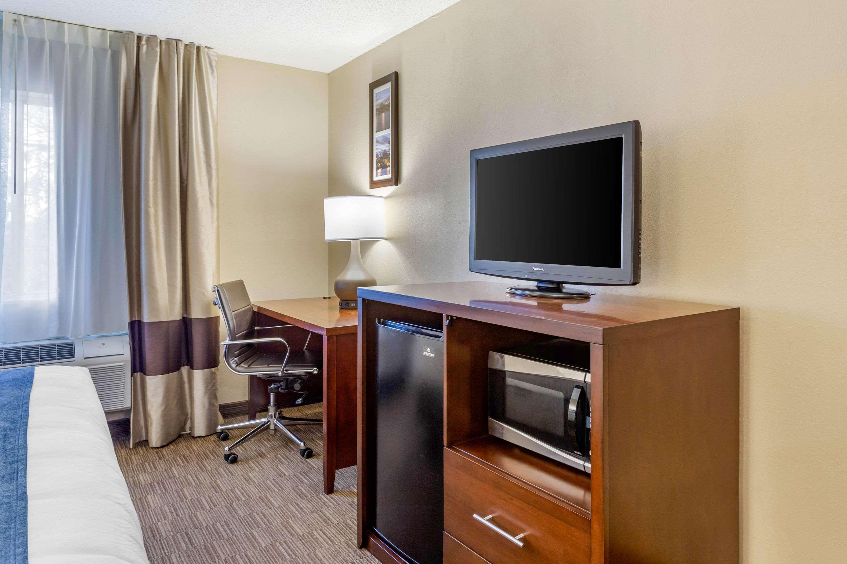 Comfort Inn Rockford Near Casino District Exterior photo