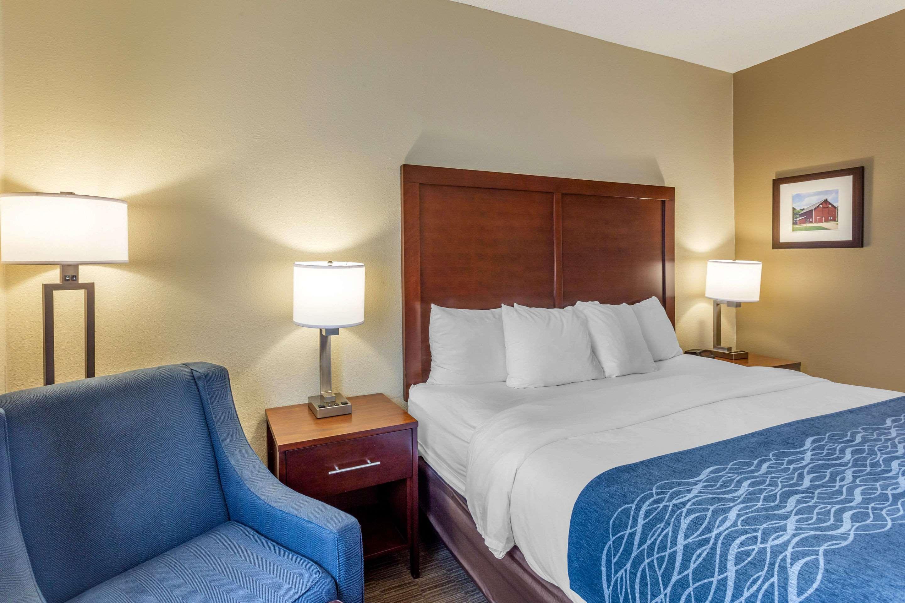 Comfort Inn Rockford Near Casino District Exterior photo