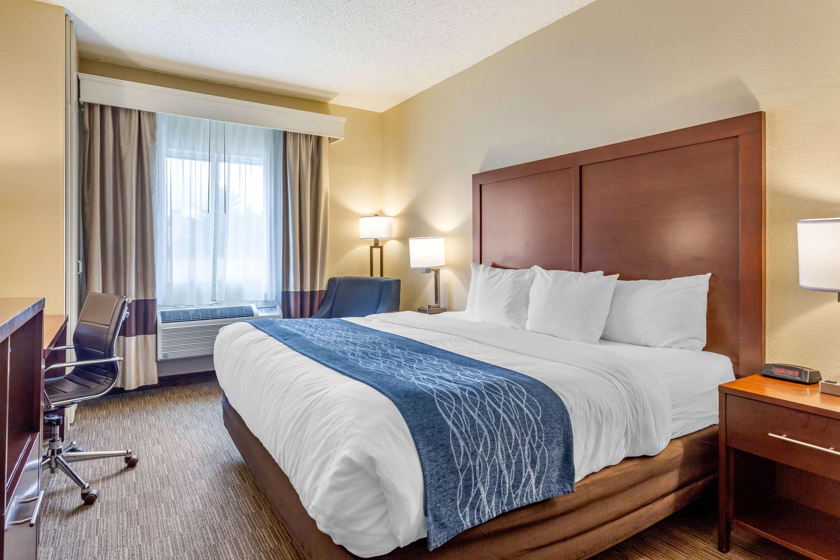 Comfort Inn Rockford Near Casino District Exterior photo